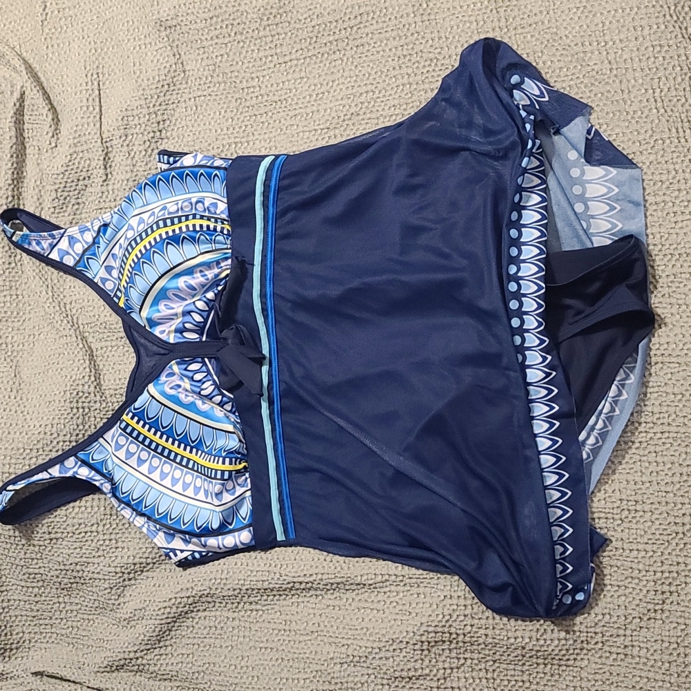 Bathing suit